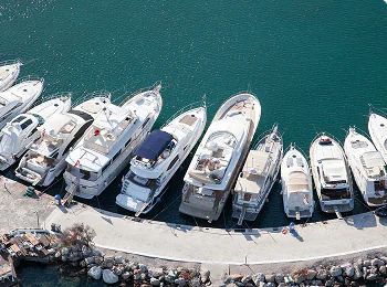 Seaphria Yachts arbeiten mit ausgewählten Partnern zusammen und schlagen Ihnen die besten Routen vor.