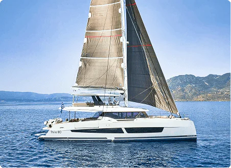 Verbringen Sie Ihren Urlaub auf einem Segelboot, Katamaran, Motorboot, Motoryacht, Gulet oder einer Superyacht.